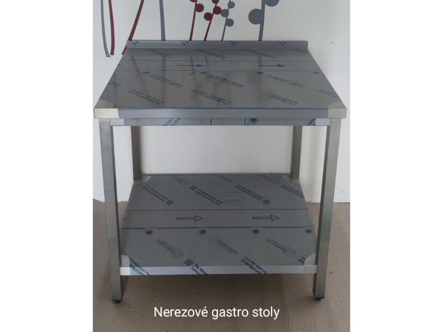 Nerezové stoly do veľkokuchyne, pracovný gastro stôl
