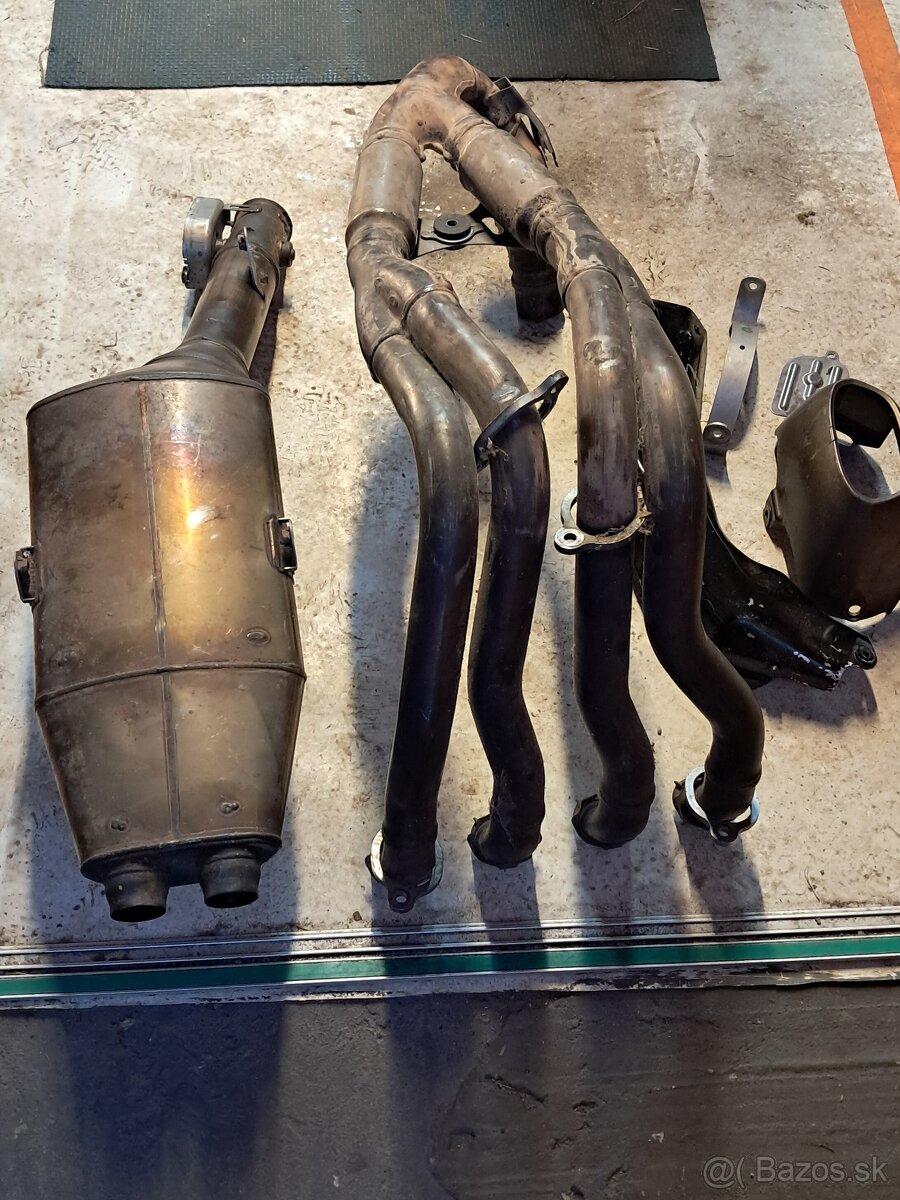 Zvody plus výfuk orig.CBR 1000 SC57