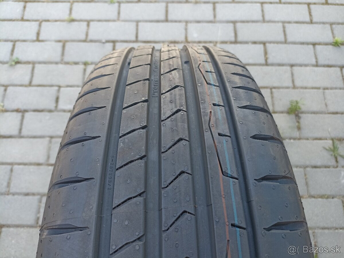 Letné pneu Continental PremiumContact 7 215/65 R17
