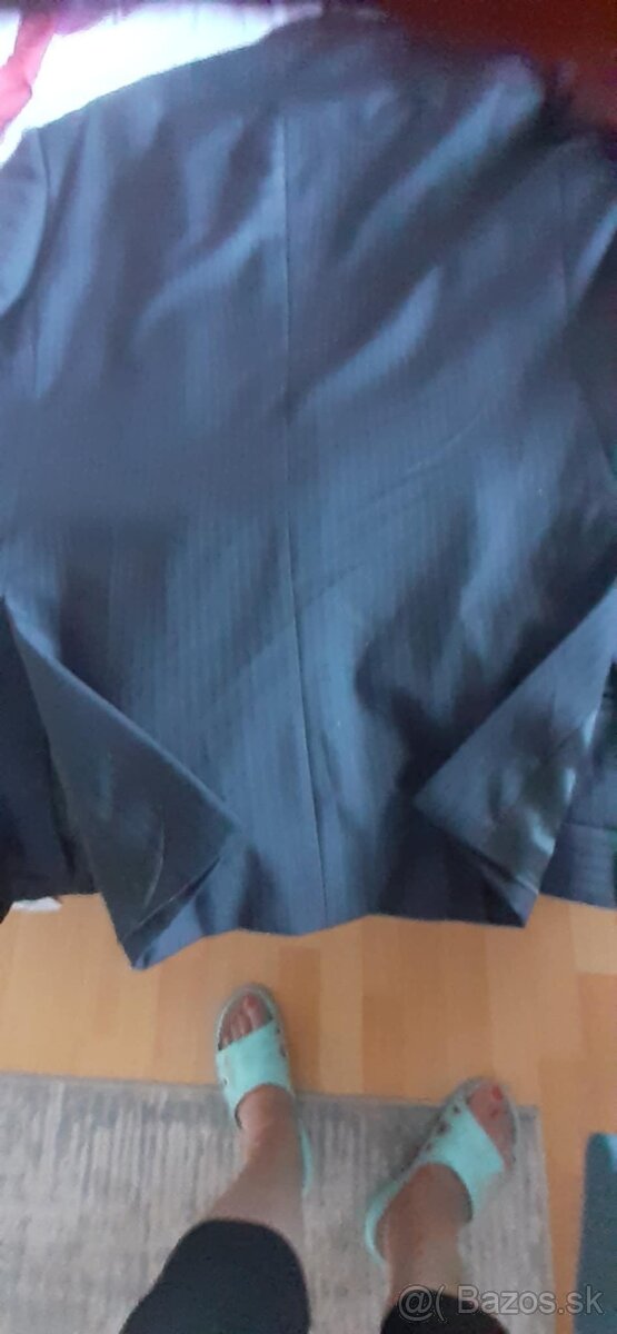 Ponúkam na predaj ZNAČKOVÉ pánske obleky