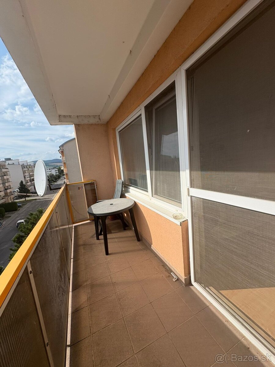 PREDAME VELKY 3IZBOVY BYT V TRENCINE-ZLAVA