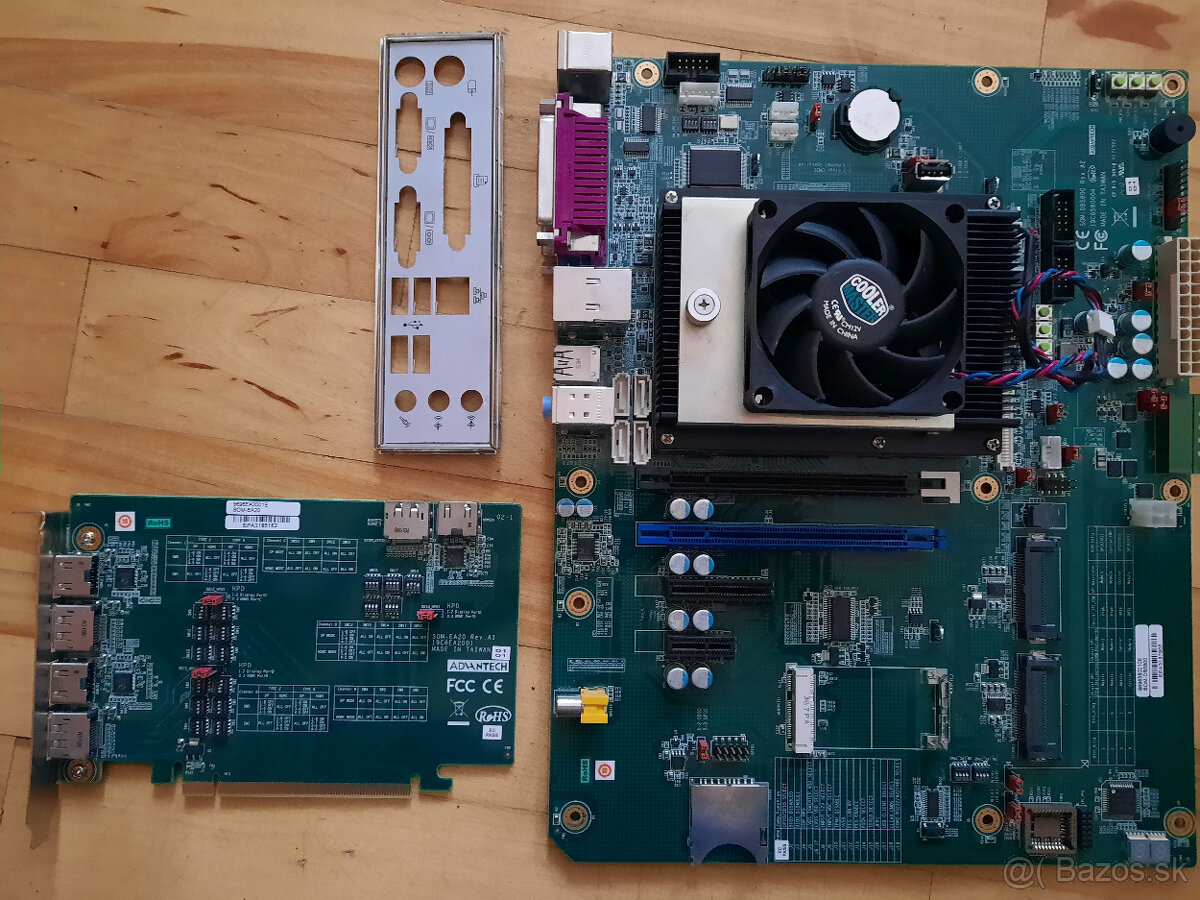 Vyvojova doska SOM-DB5800 rev. A2 + COM Express mod. + riser