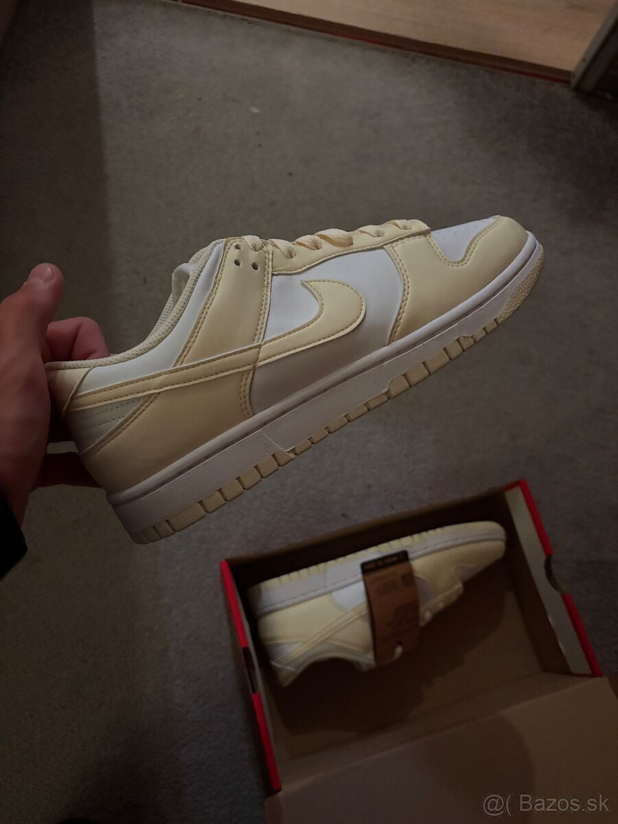 Nike dunk low
