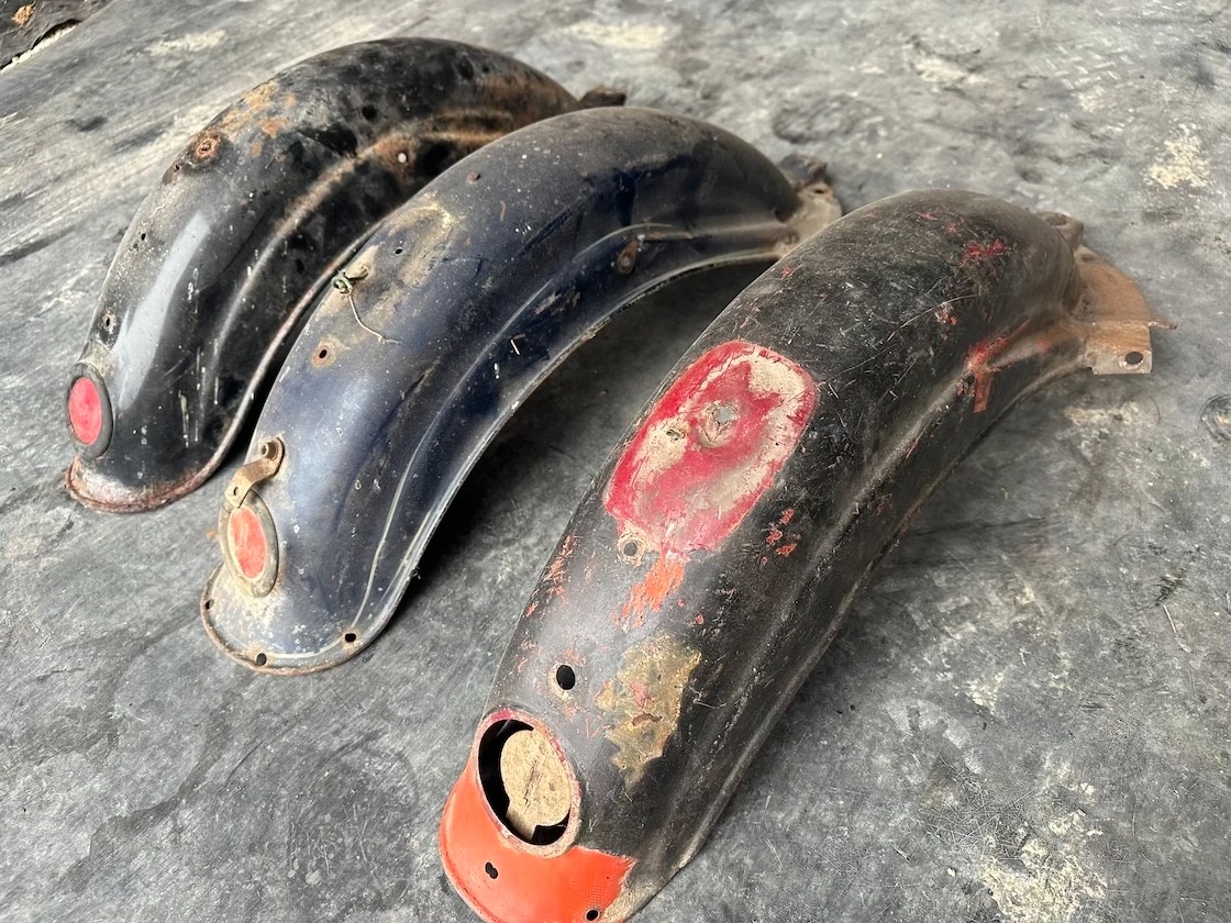 Predám zadný blatník JAWA ČZ 125 175 250