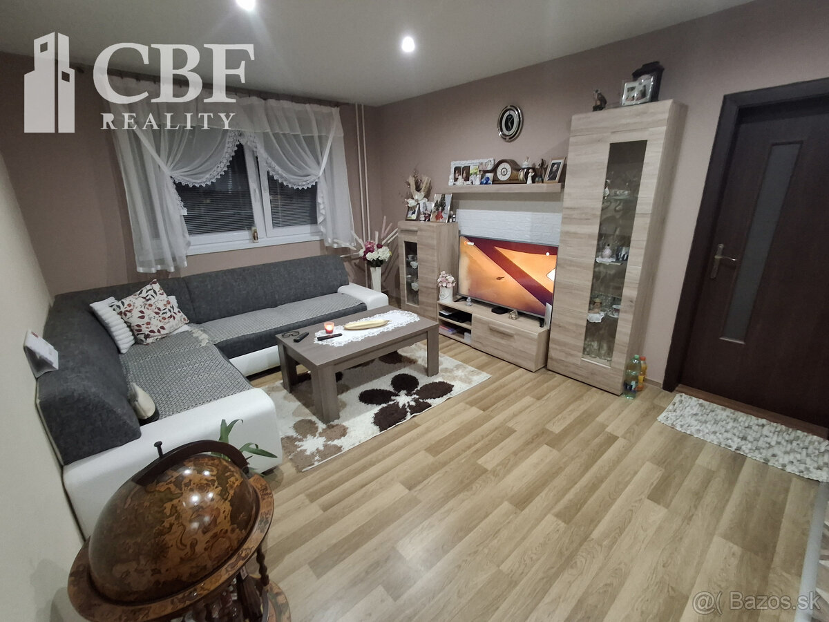 Znížená cena - Na predaj 3-izbový byt s balkónom v Rožňave, 