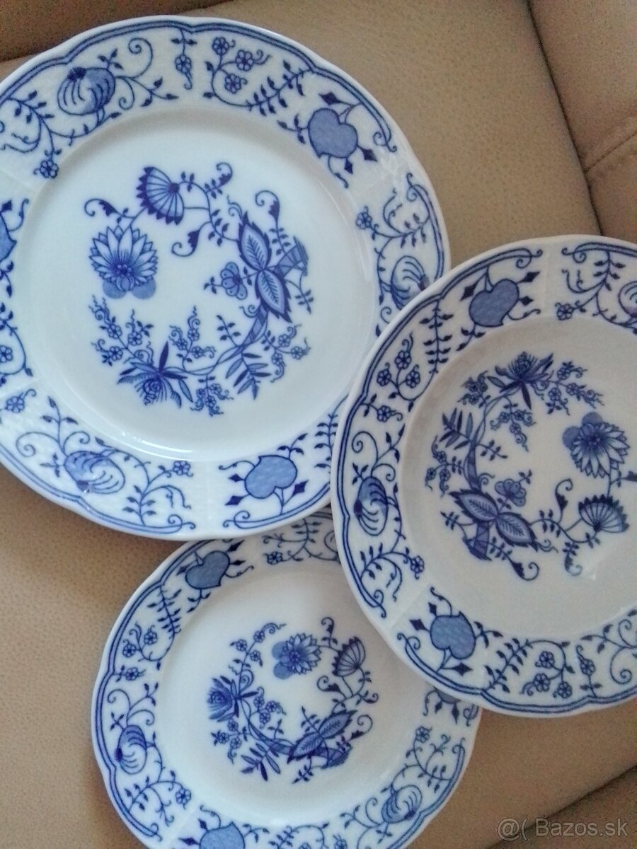 Starožitné taniere s cibuľovým vzorom Karlovarský porcelán