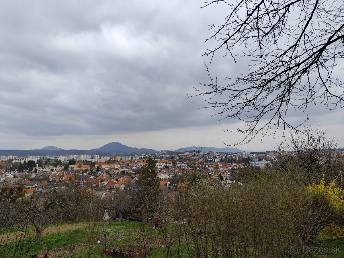 Zahradka s pivnicou - Pod Kalvariou