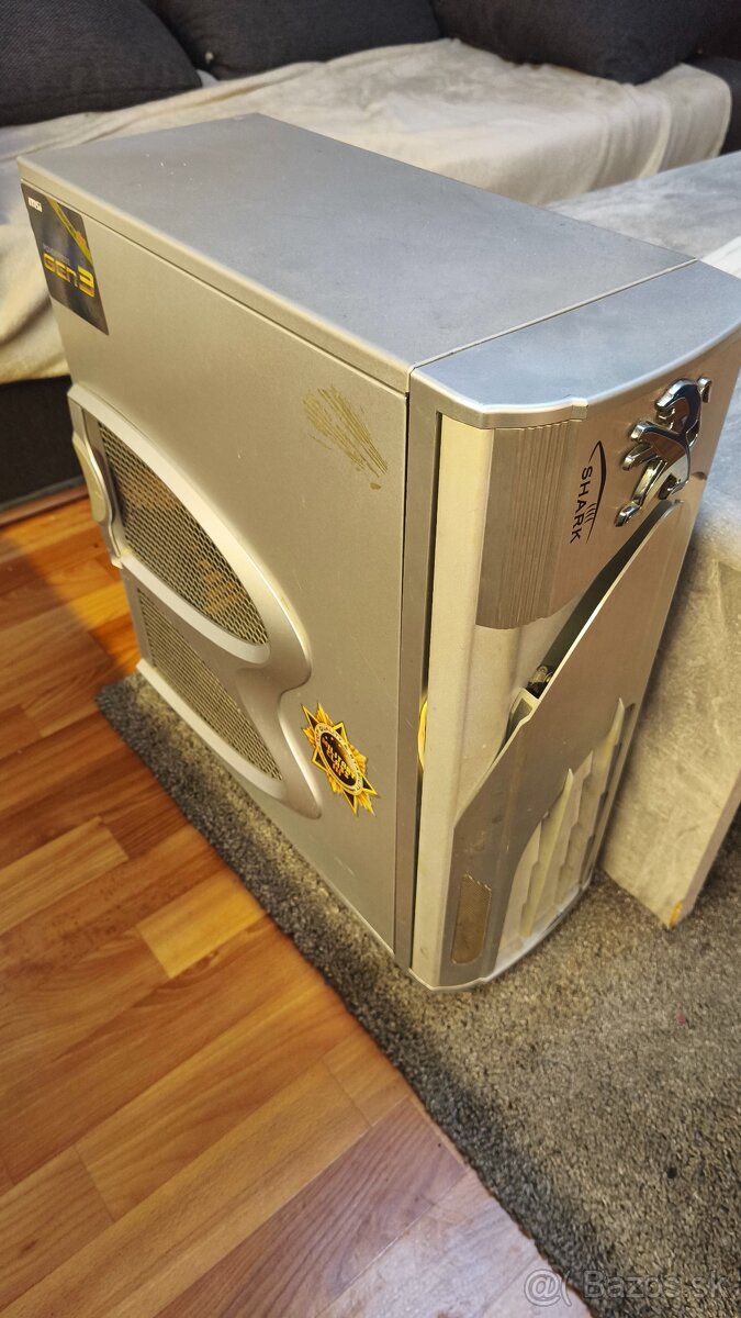 predam pc skrinu aj so zakladovou doskou