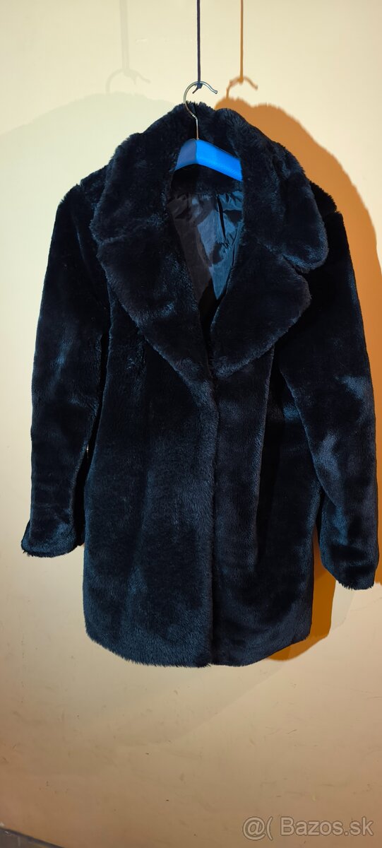 Zimný umelý dámsky kozuch
