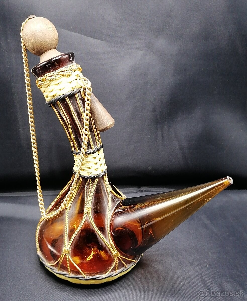 Španielsky sklenený džbán