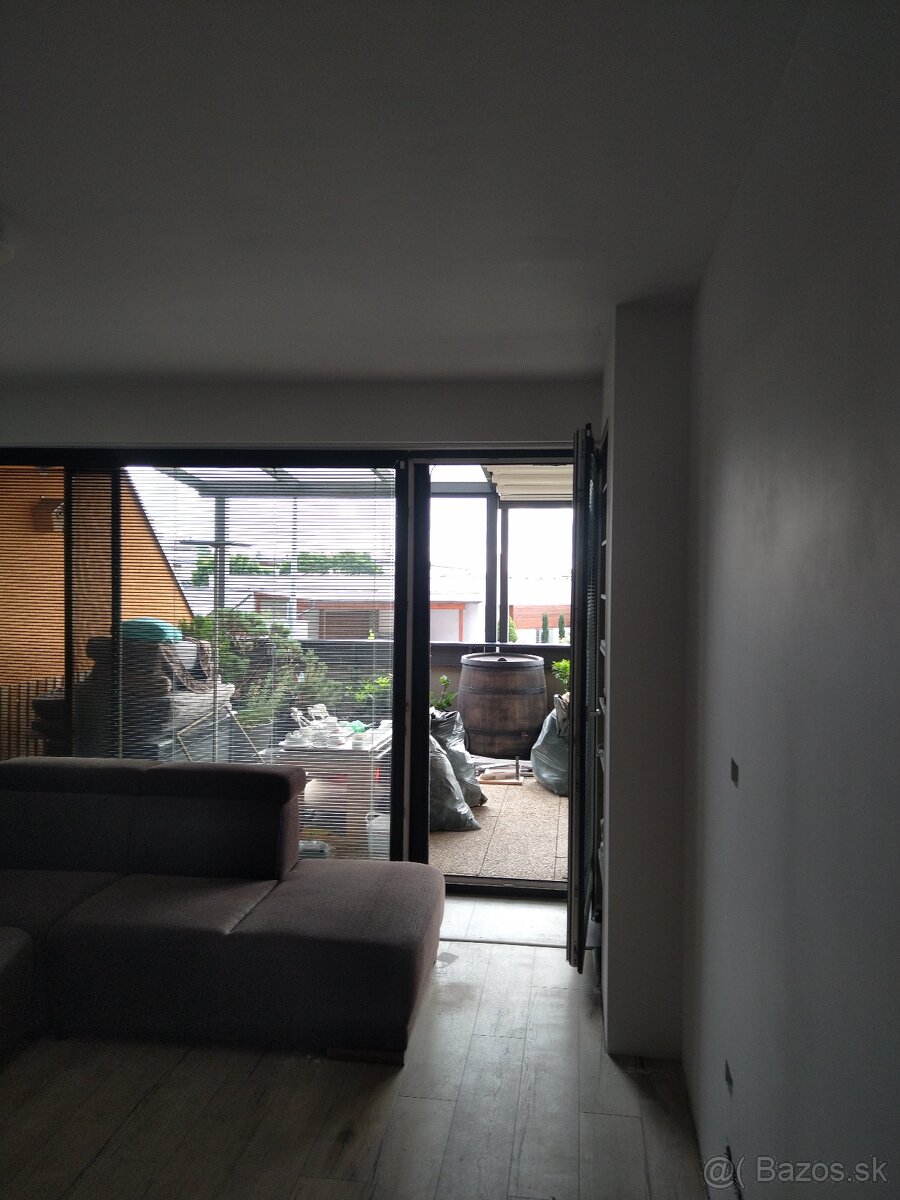 Airles striekanie, maľovanie, maľba, maliarske práce