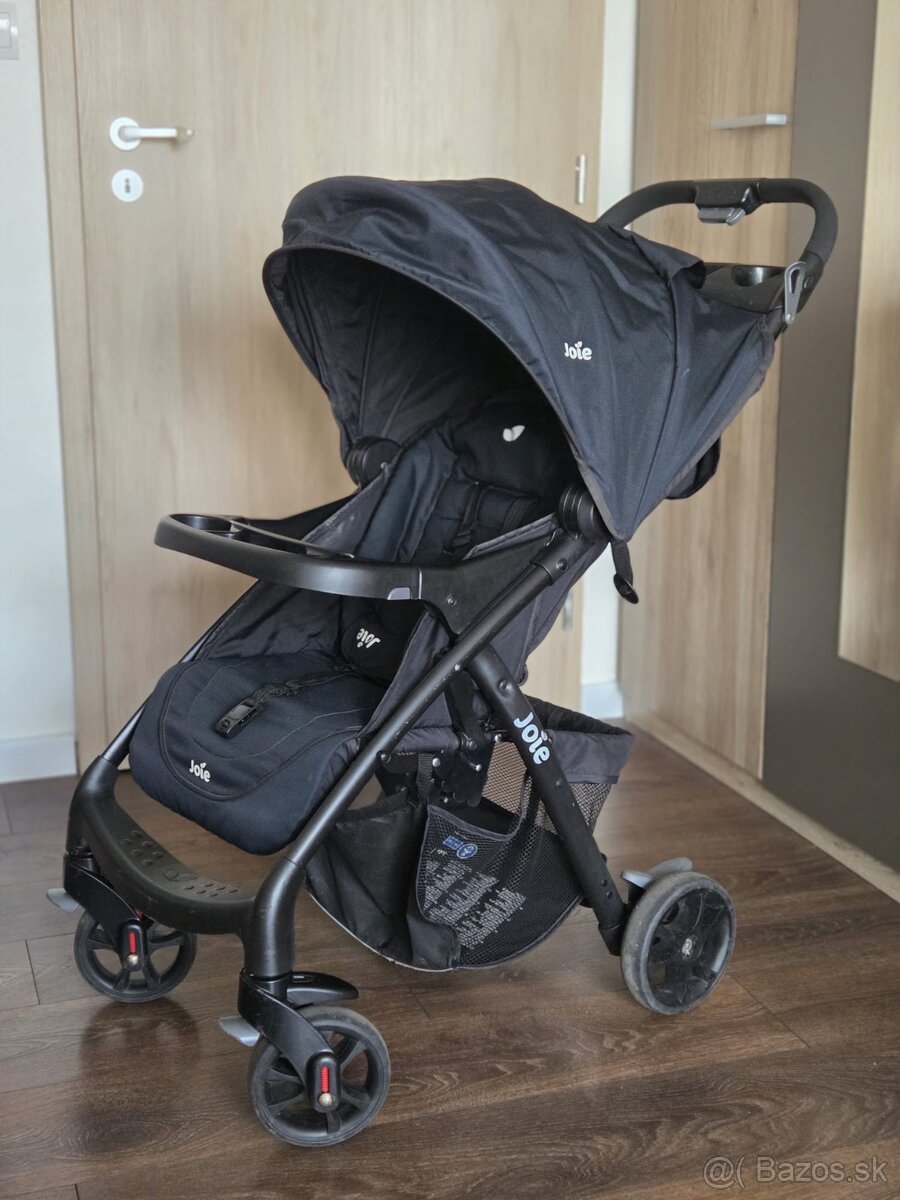 Golfový/športový/cestovny kočík Joie