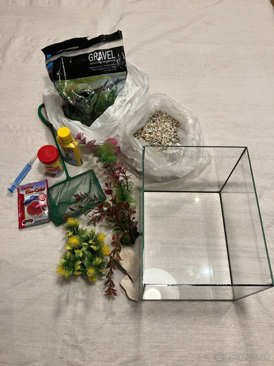 Akvarium 10L + vybava