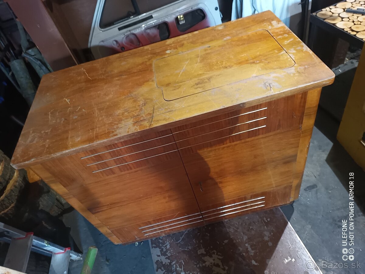 Predám šijací stroj