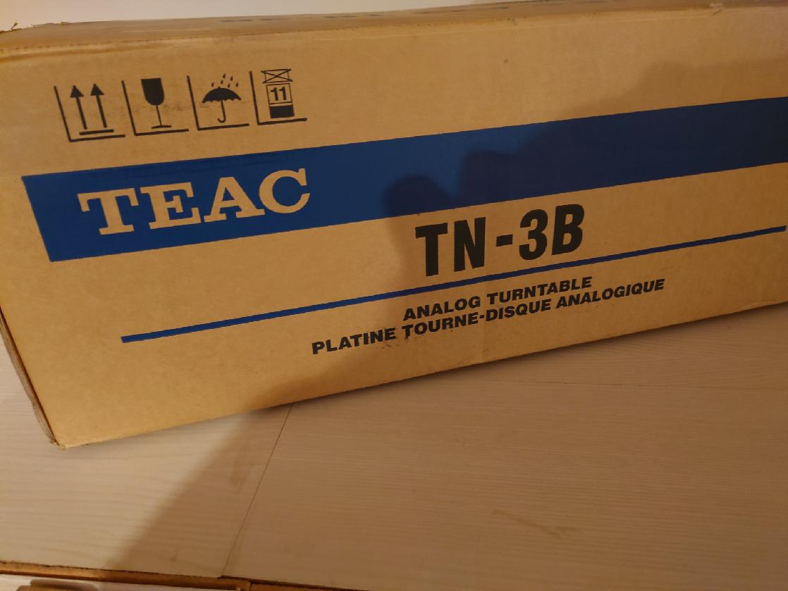 Gramofon TEAC TN-3B-SE