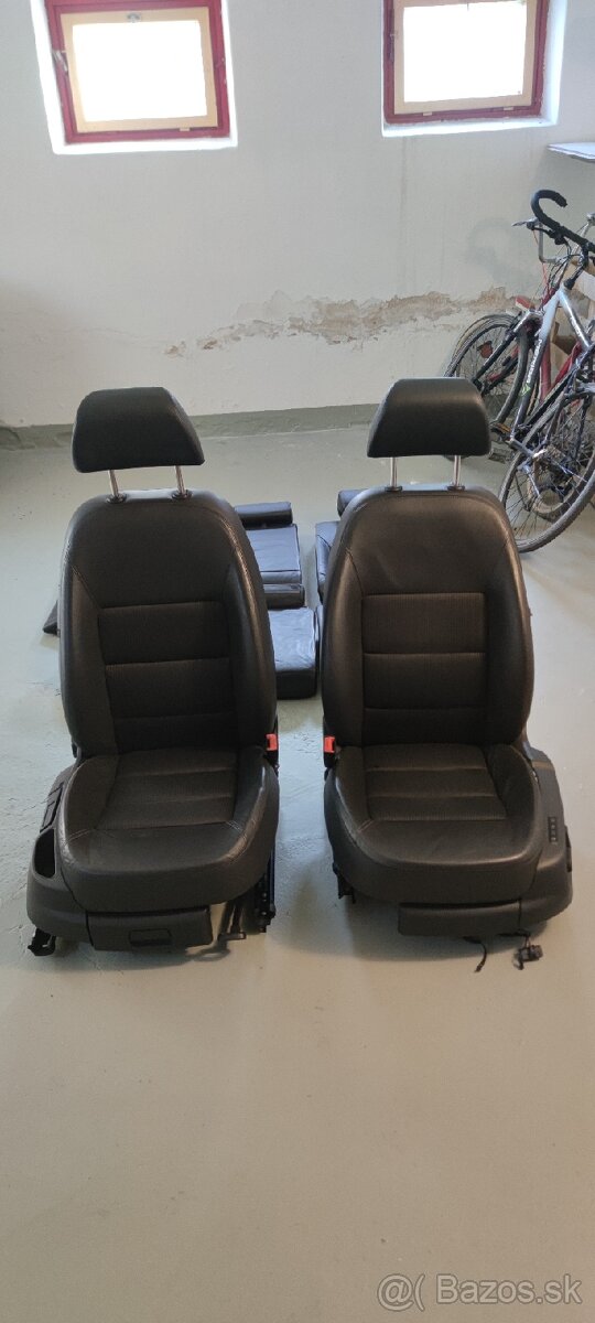 Polokožené sedačky octavia 2