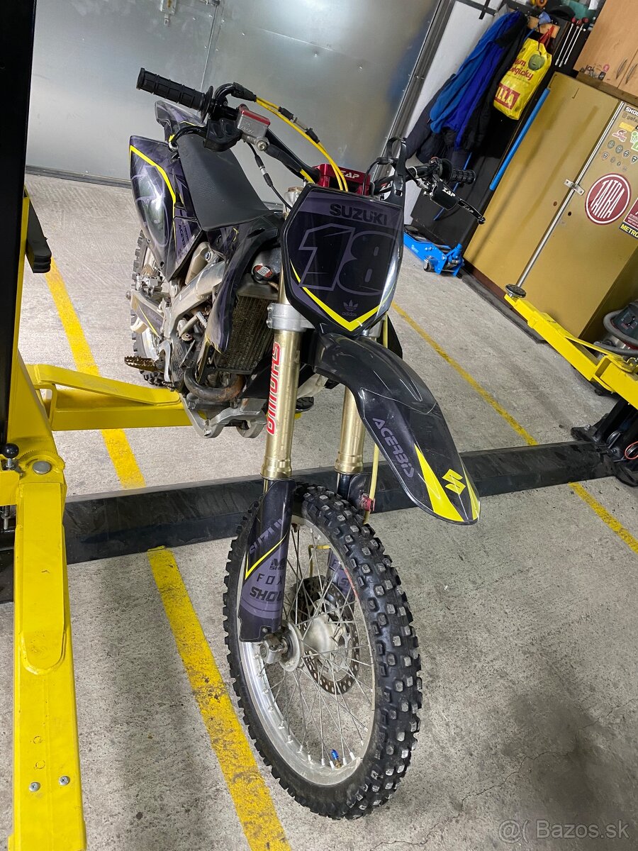 RMZ 250 2009