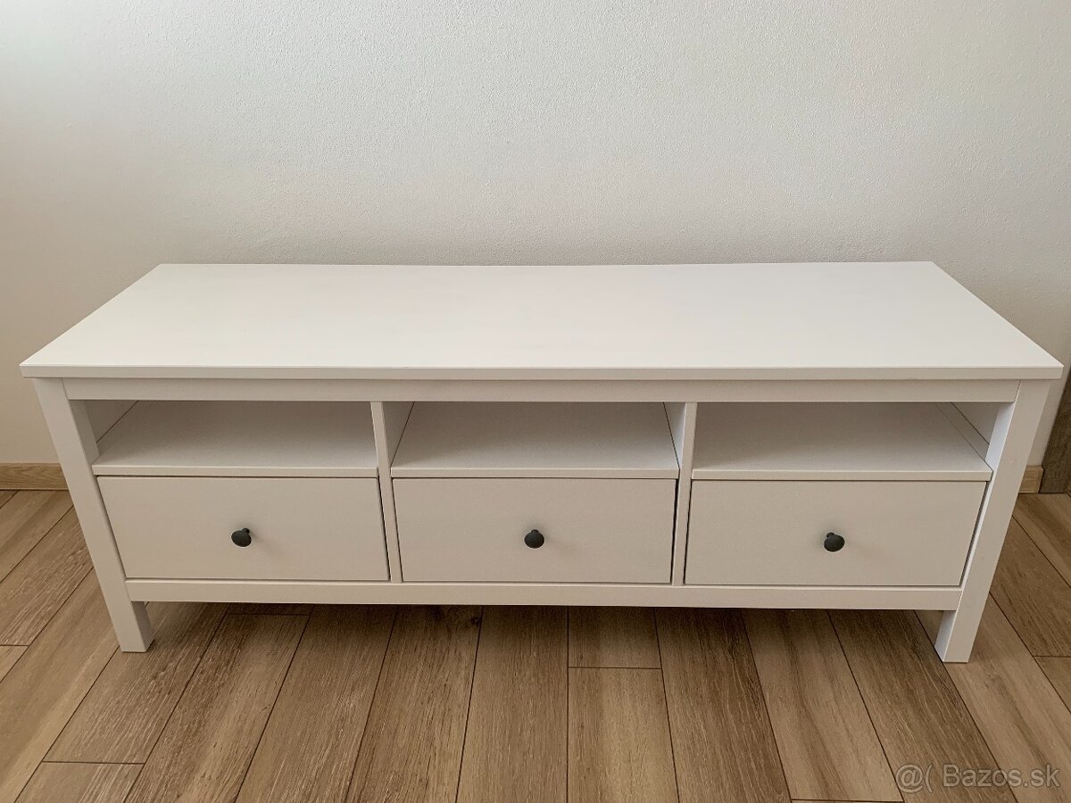 Komoda HEMNES IKEA