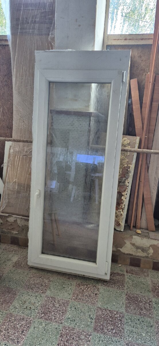 Plastové okno 73šx179v
90€