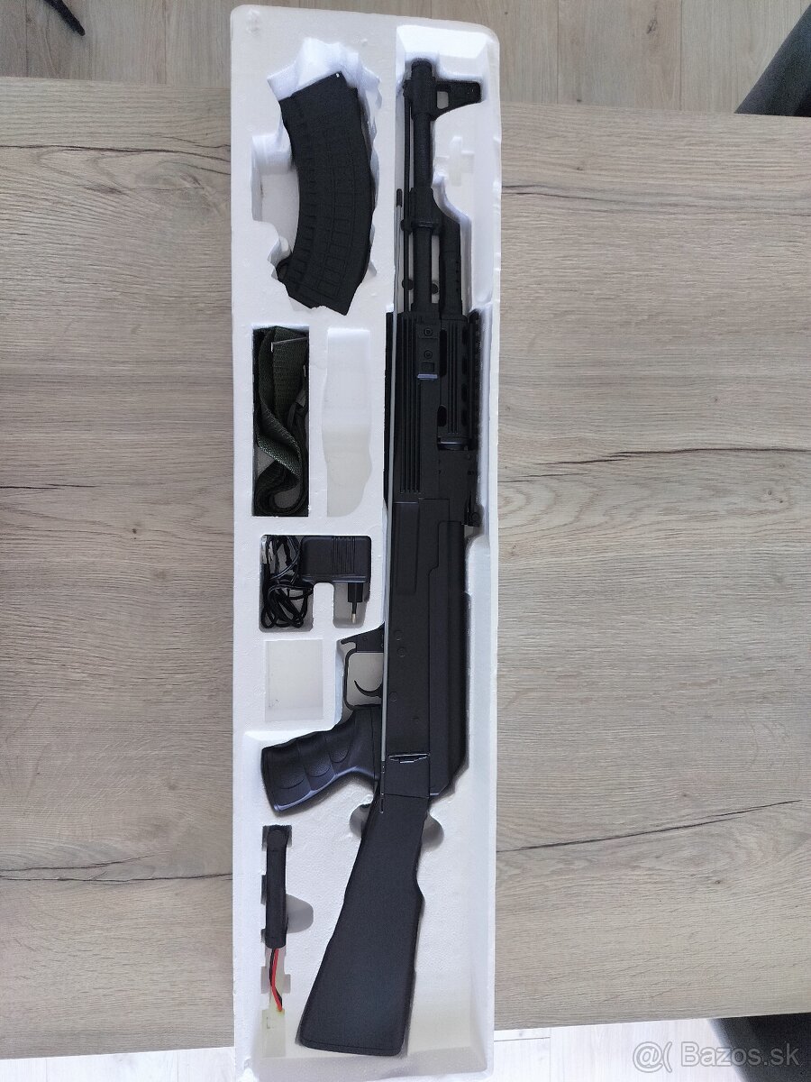 Predám AEG AK-47 Tactical sportline ( Cyma CM.520 )