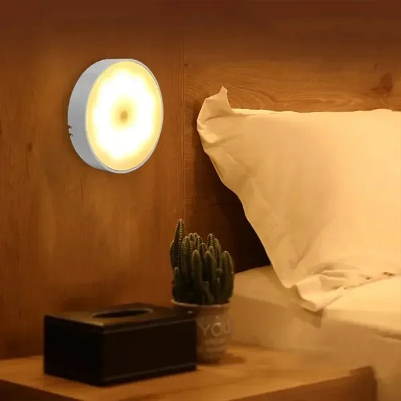 LED svetlo s pohybovým snímačom senzorom