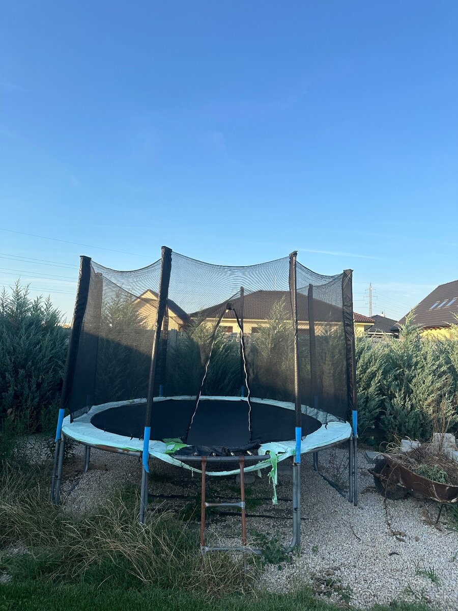 Trampolina