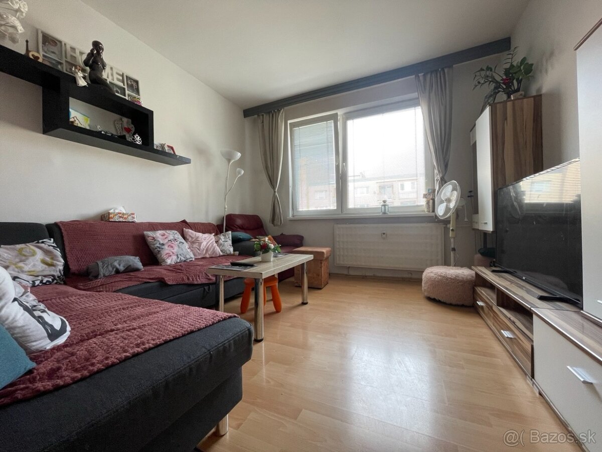 PREDAJ - 3 izb. byt 61,59m Svätoplukova - Pezinok