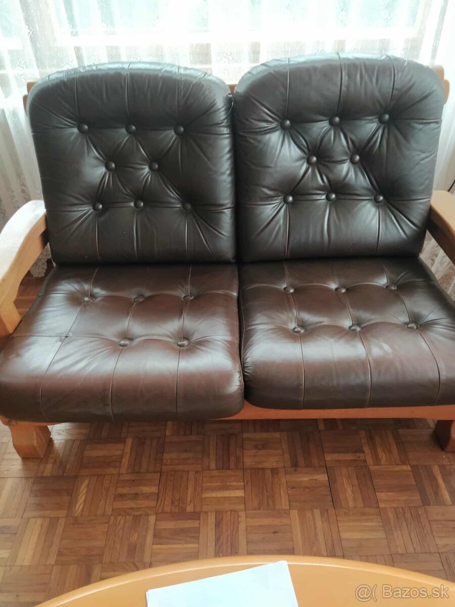 Dvojdielny kožený gauč