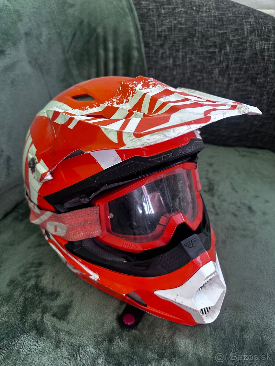 motocross prilba