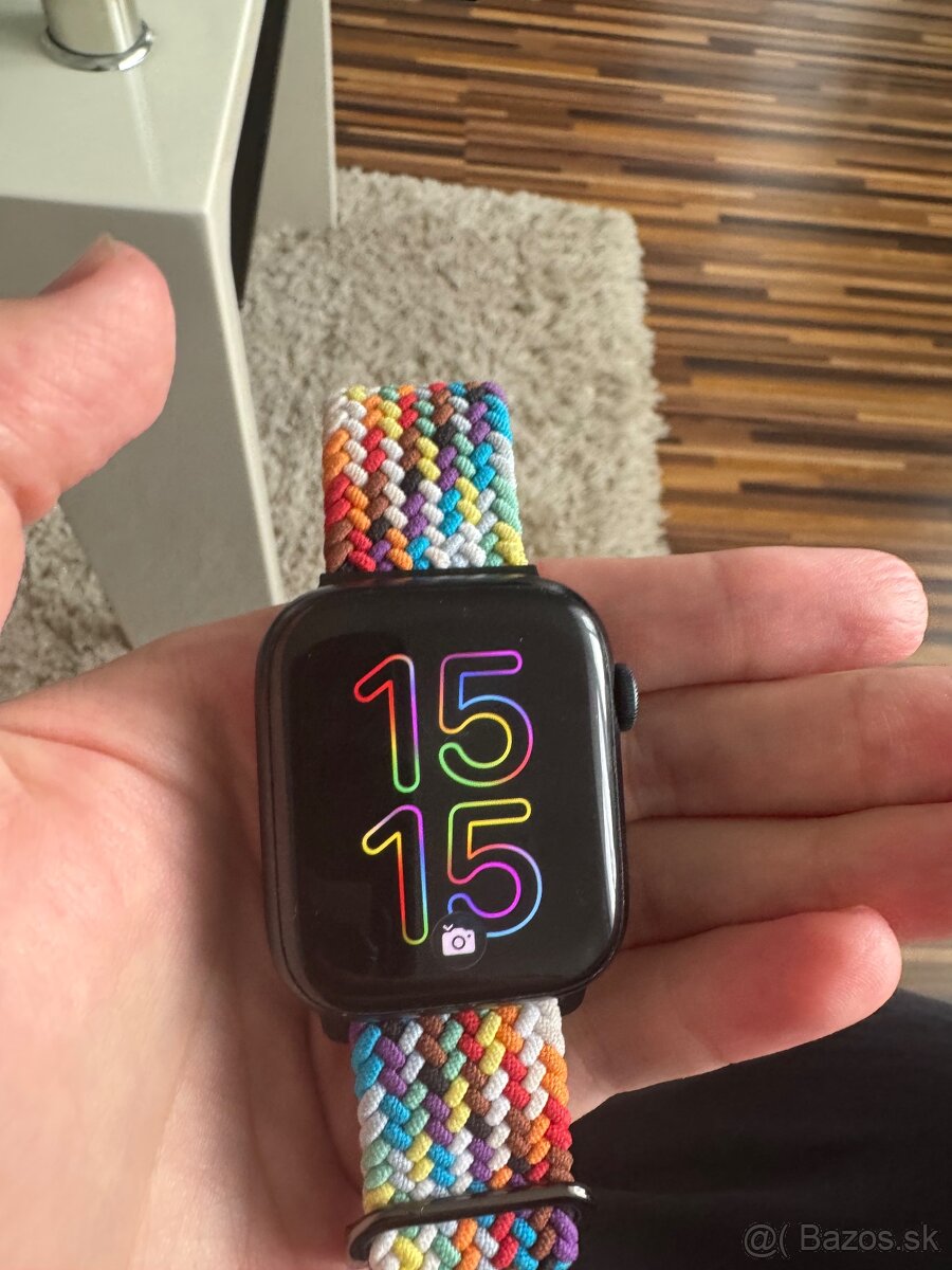 Predám Apple Watch 8 44mm