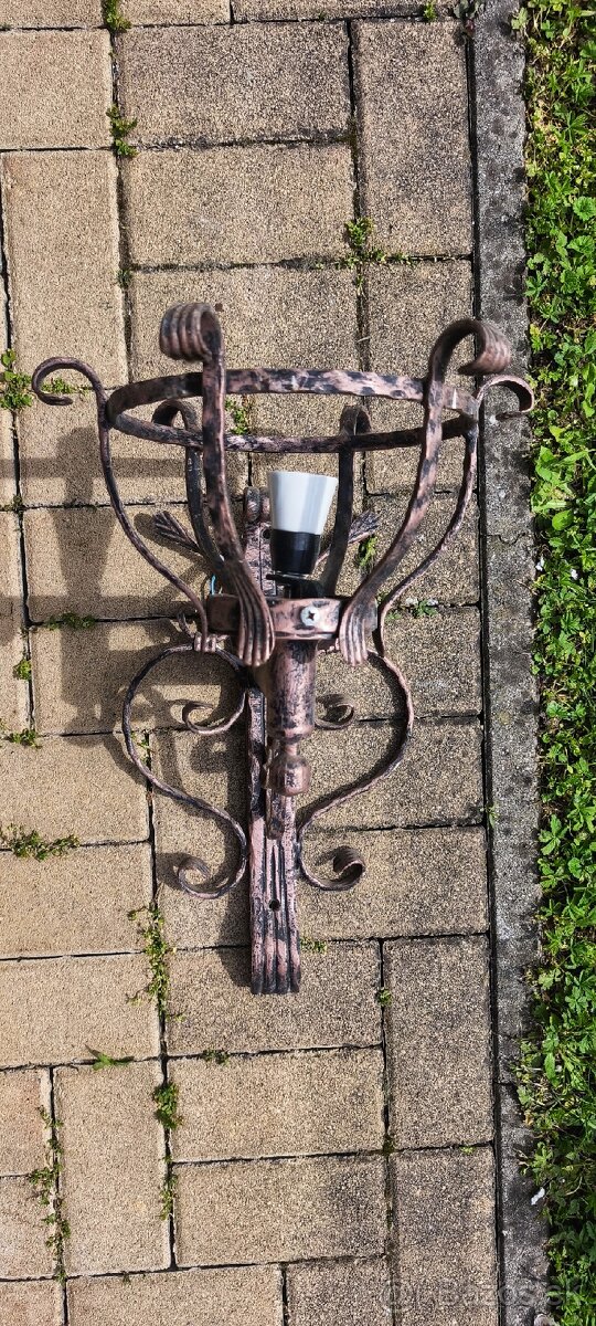 Predám vonkajšie osvetlenie