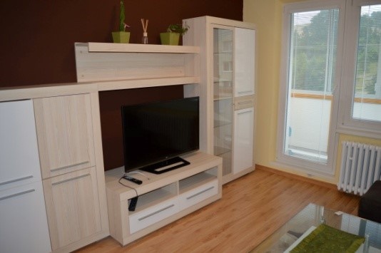 Prenájom 2-izbového bytu na ul. Matúšková