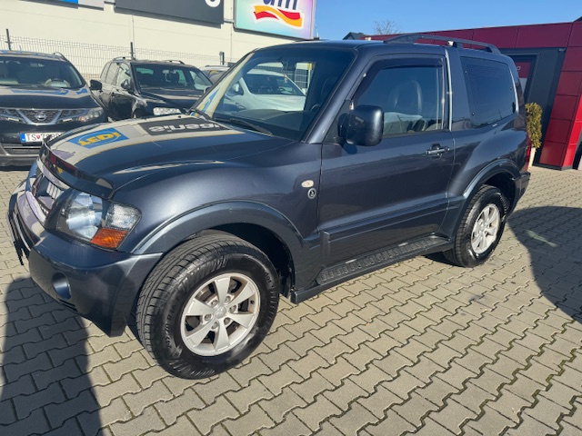 Mitsubishi Pajero 3.2 DI-D Dakar A/T AKONTACIA OD 0%