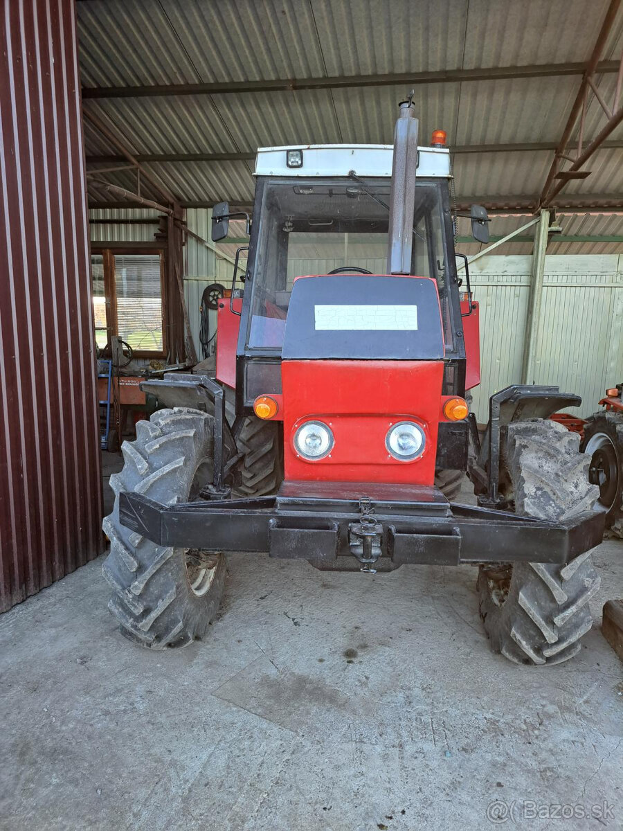 Traktor ZETOR