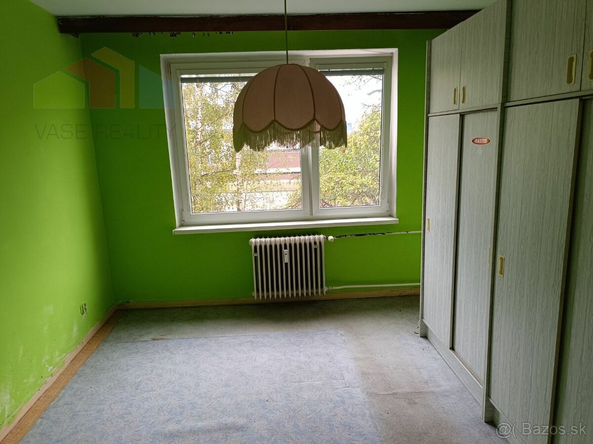 Na predaj 2 izbový byt Považská Bystrica, STRED, 63 m2