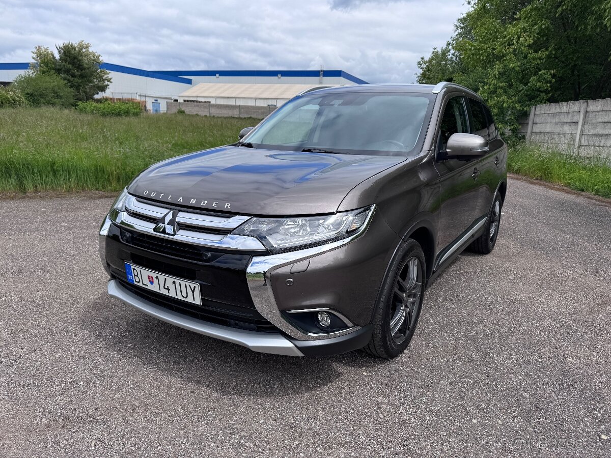 Mitsubishi Outlander 2.2 DI-D 4x4 Automat. 7 miestne.
