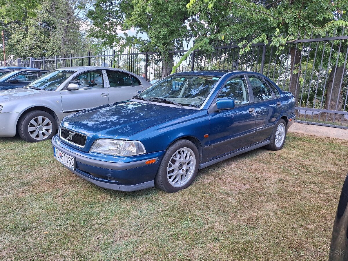 Predam Volvo S40 na ND alebo v celku