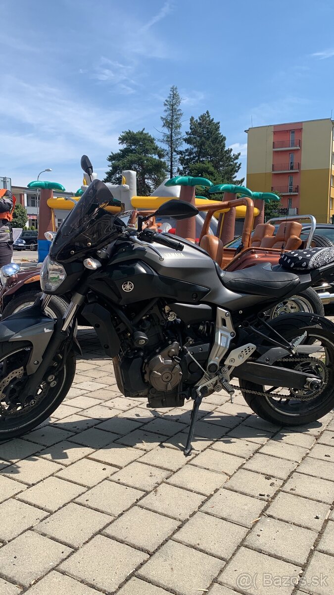 YAMAHA MT07