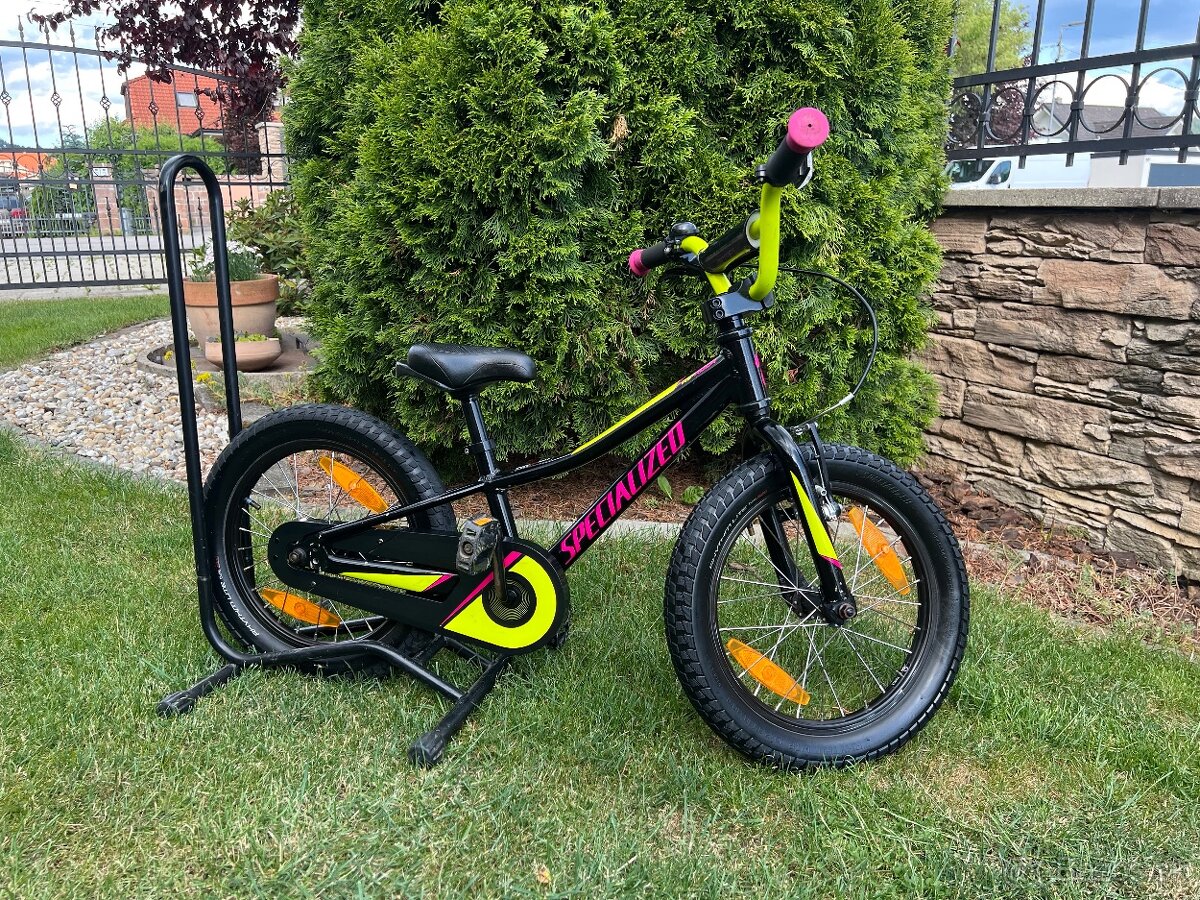 Specialized Riprock 16, 2022, original pridavne kolieska