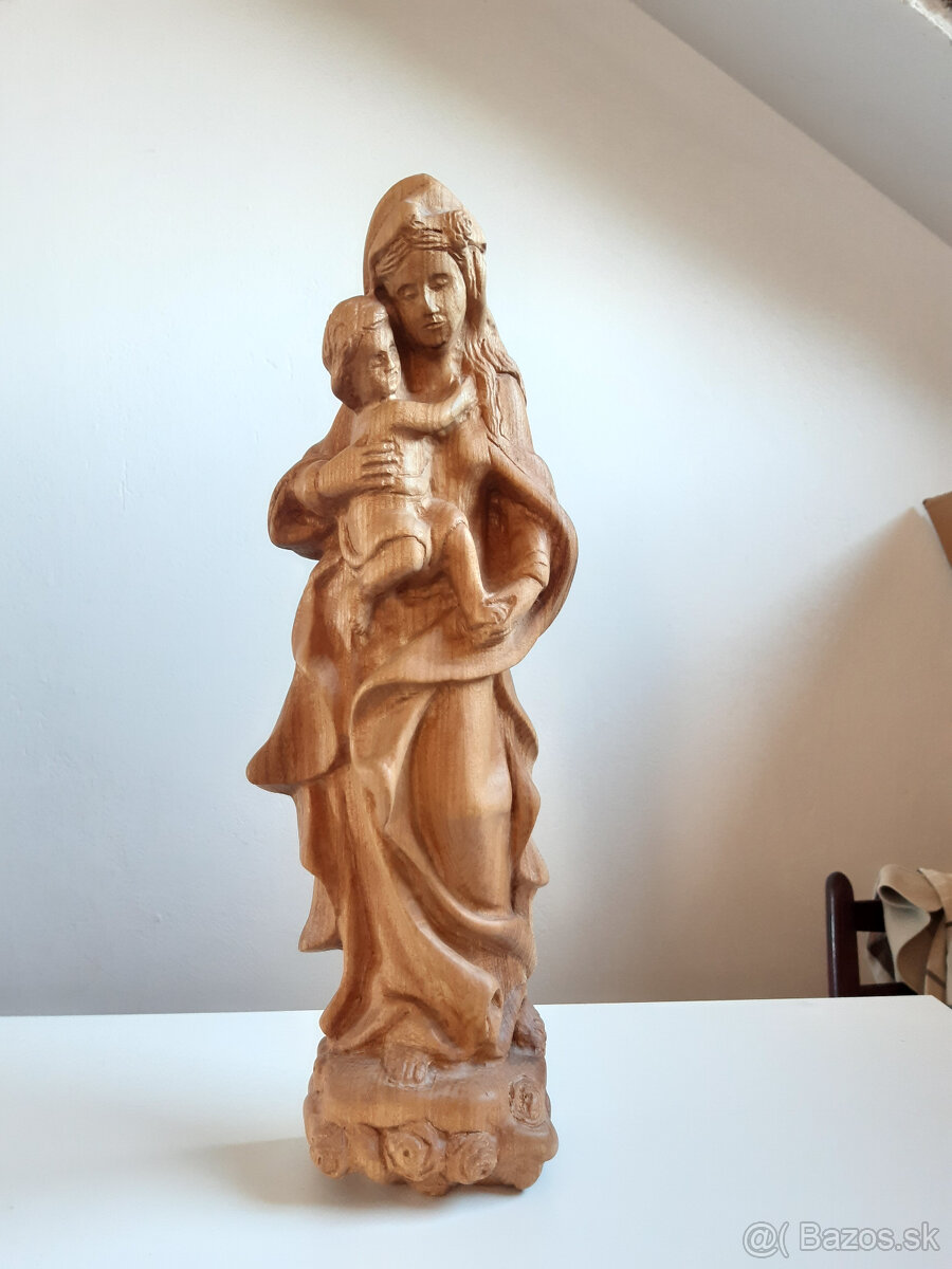 Drevená Madona s Ježiškom