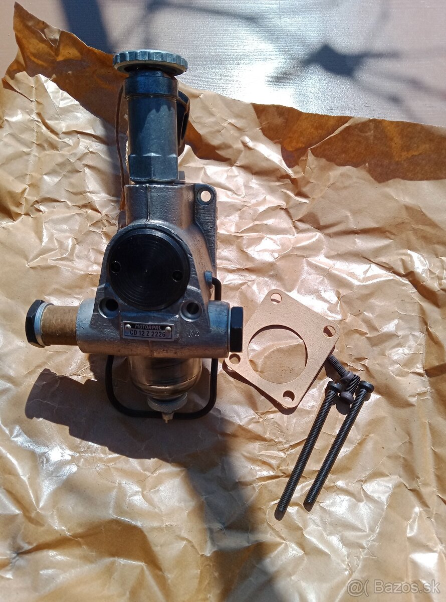 Podavacie palivove cerpadlo Tatra T138, T813, OT-64,