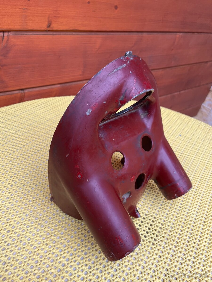 2x Spodná maska Jawa ČZ pekný stav