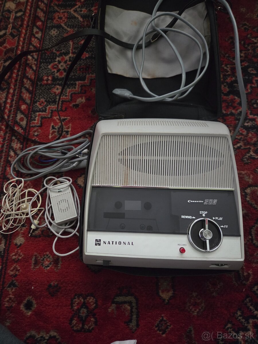 National kazetový prehrávač aj nahrávač retro made in Japan