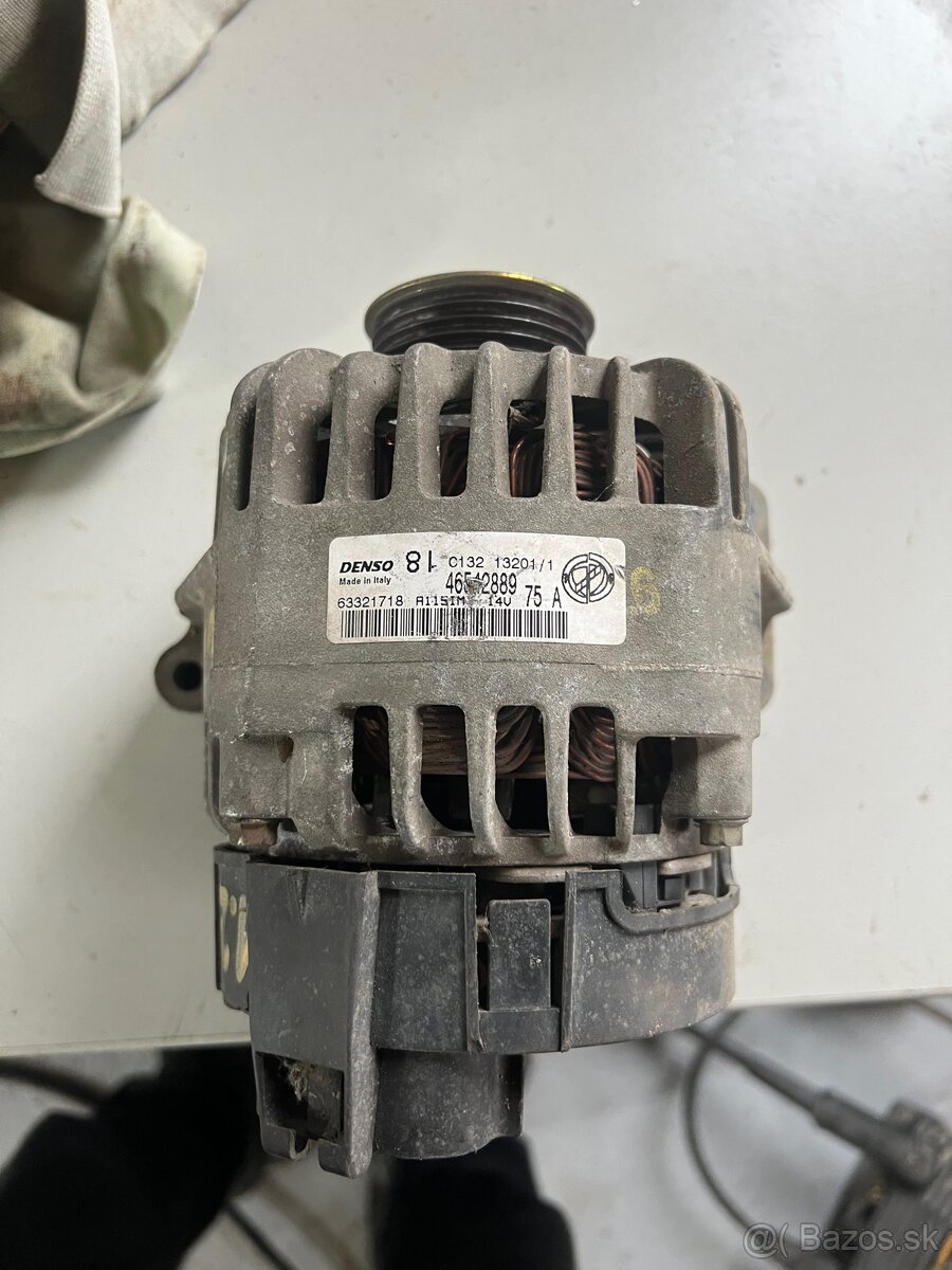 Alternator Denso 46542889