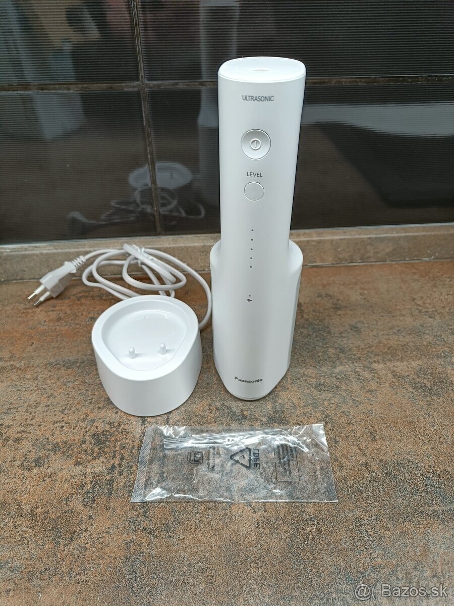 Ústna sprcha Panasonic EW-DJ66-W303 biela