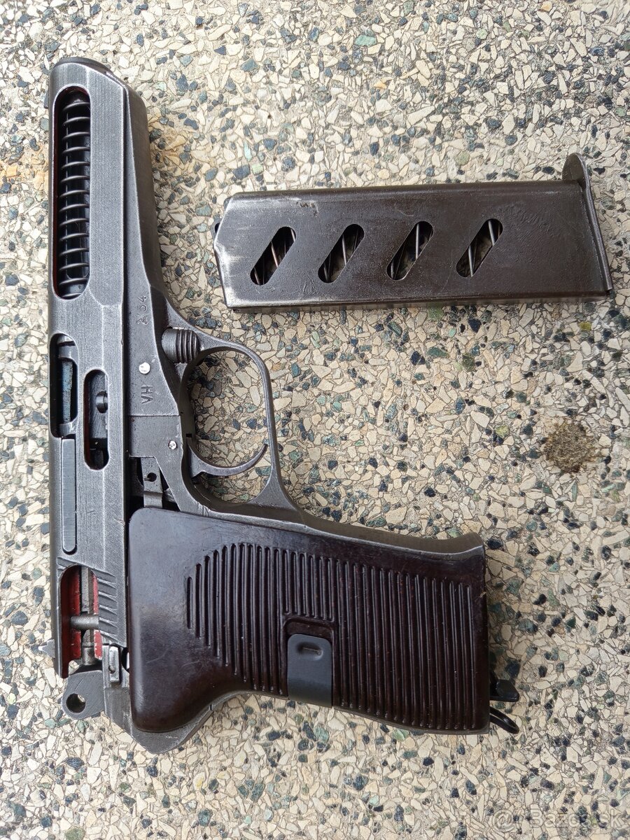 Pistol vz 52
