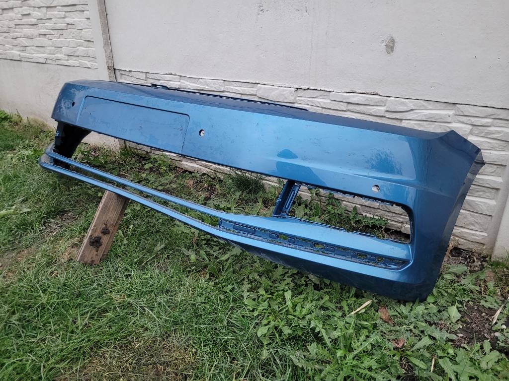 VW TOURAN 5TA PREDNY NARAZNIK