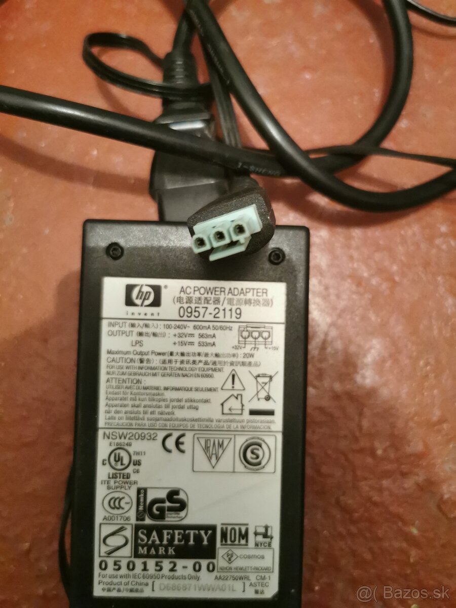 Nabíjačka HP tlačiareň asi
