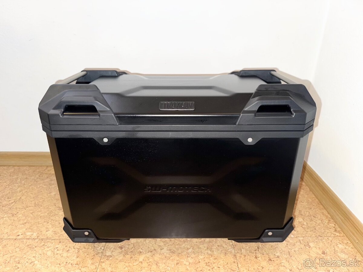 Kufor SW-MOTECH TRAX ADV 45l pravý čierny nový
