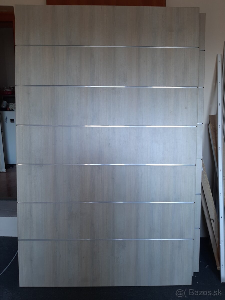 Drážkový panel - Slatwall š140 x v220 cm - 4ks